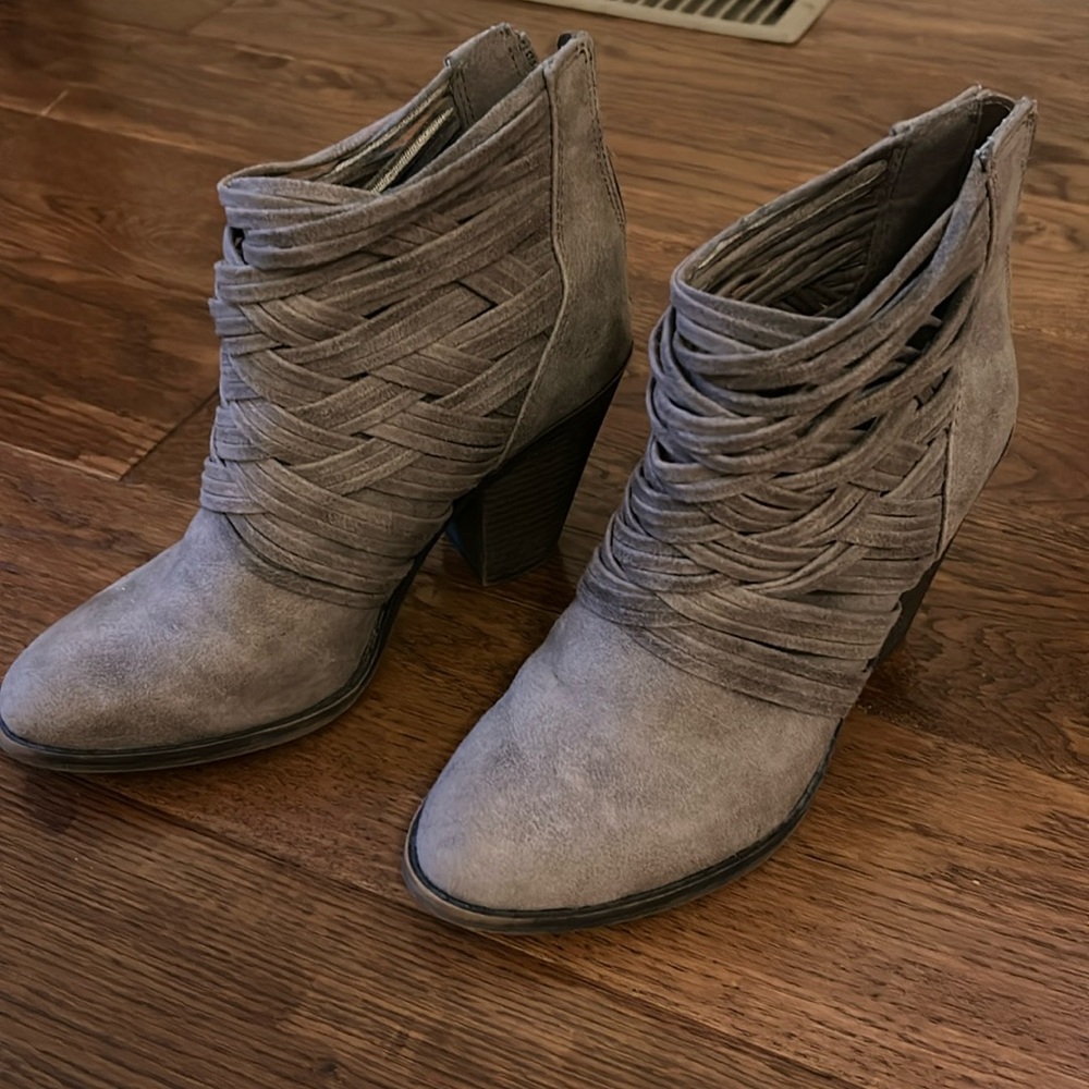 Like new Fergalicious criss cross Whisper booties.